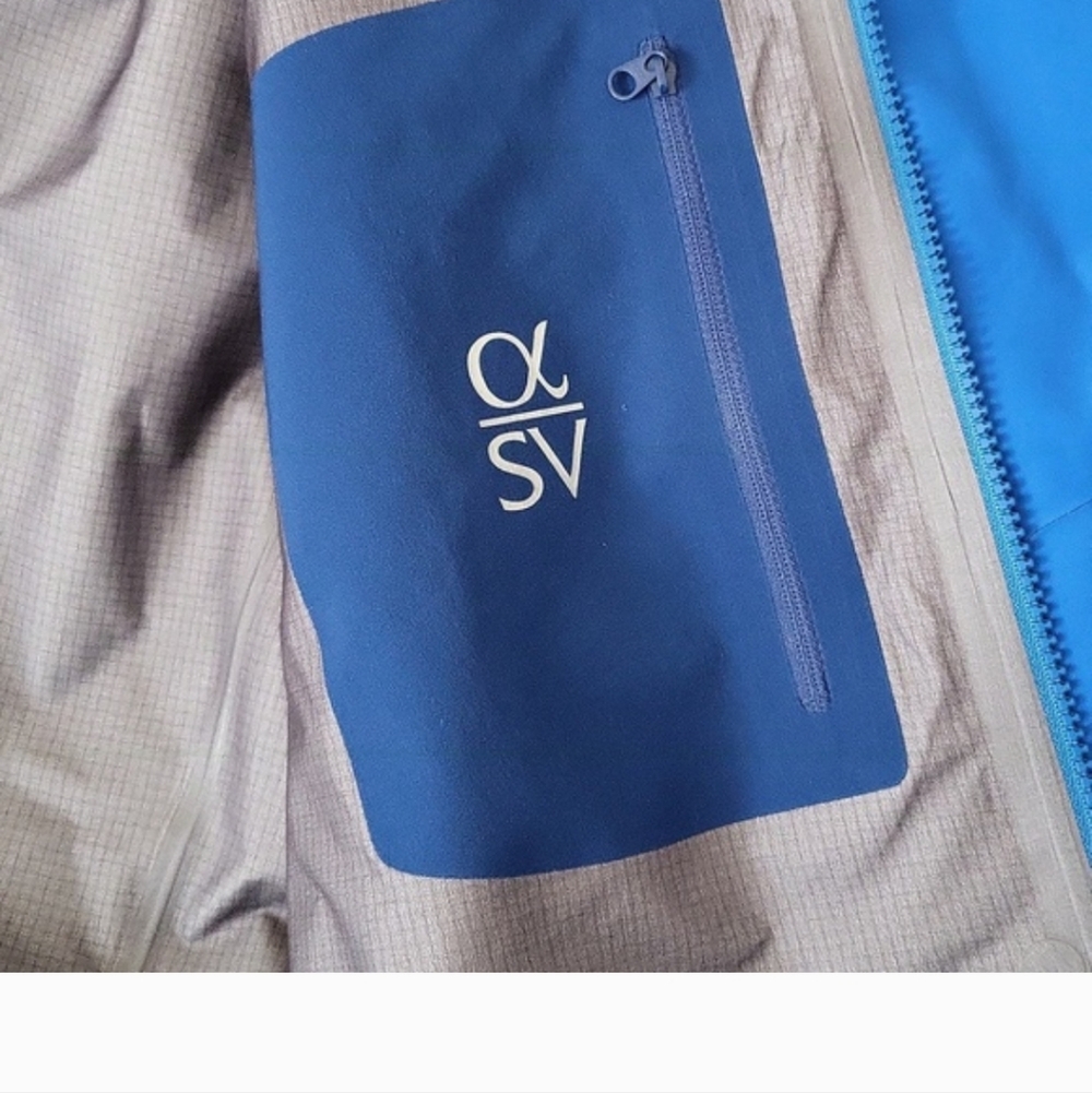 Fake VS Real Alpha SV - Picture 8 of 10